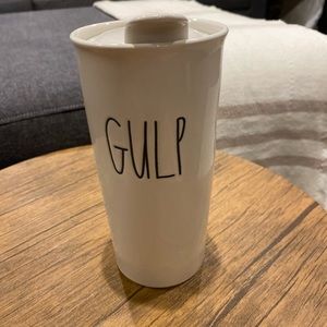 Ceramic mug with lid